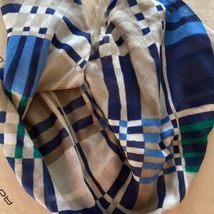Vera Bradley soft scarf